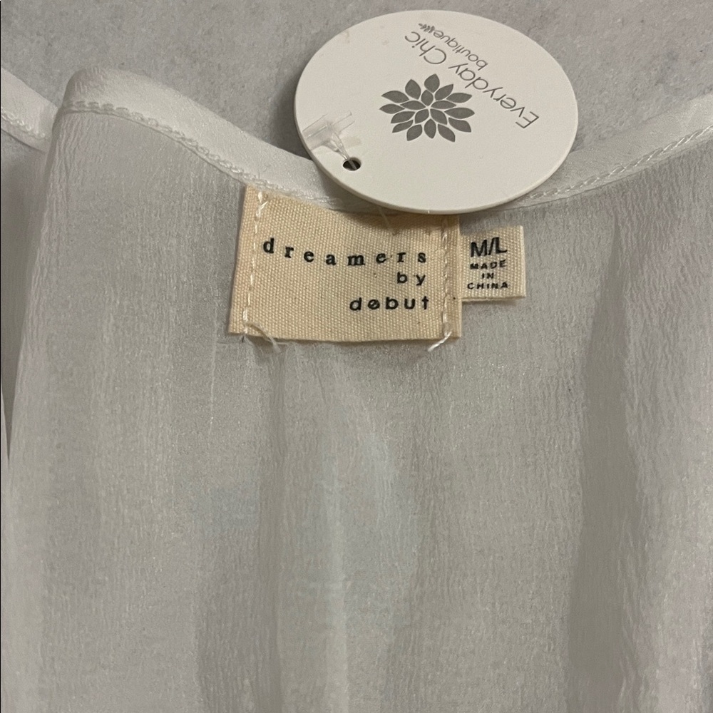 Every Day Chic White&Cream Sheer Talk the Talk  Long Sleeve Top Sz M/L NWT - Picture 2 of 10